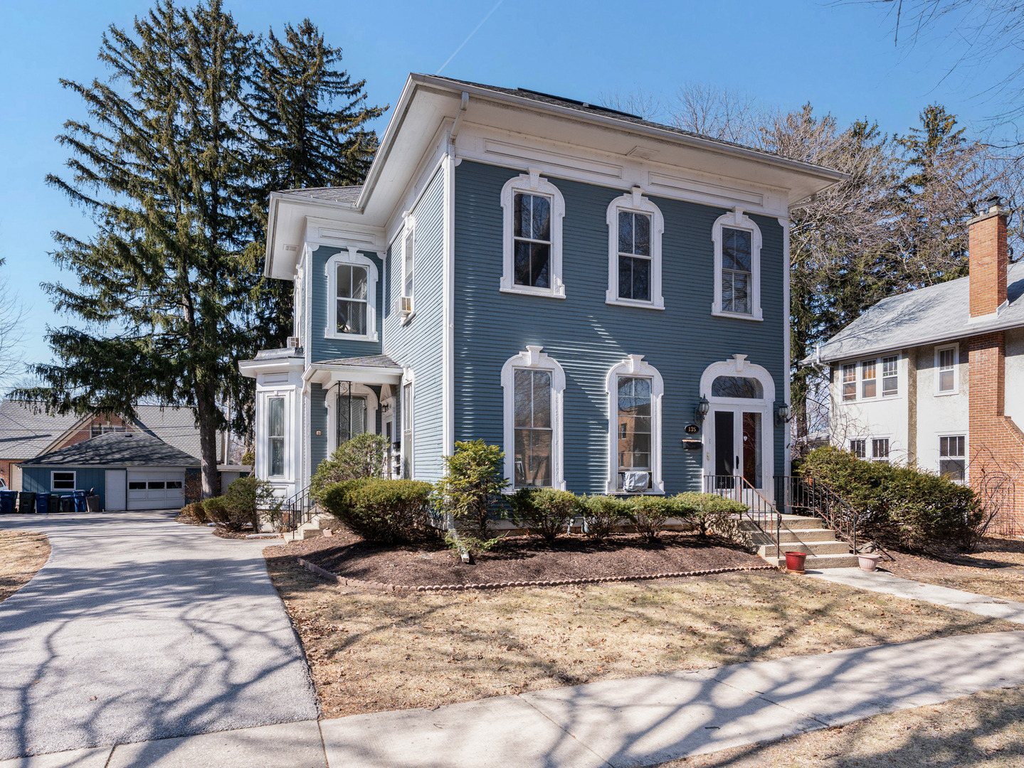 133 N Brainard Street, Naperville, IL 60540