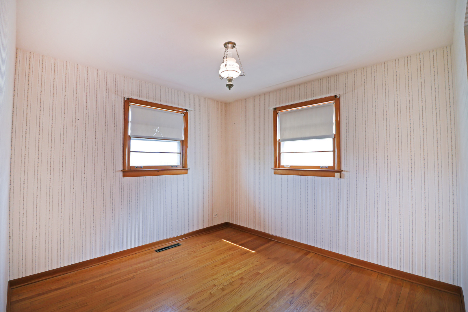 6027 Washington Street, Chicago Ridge, IL 60415