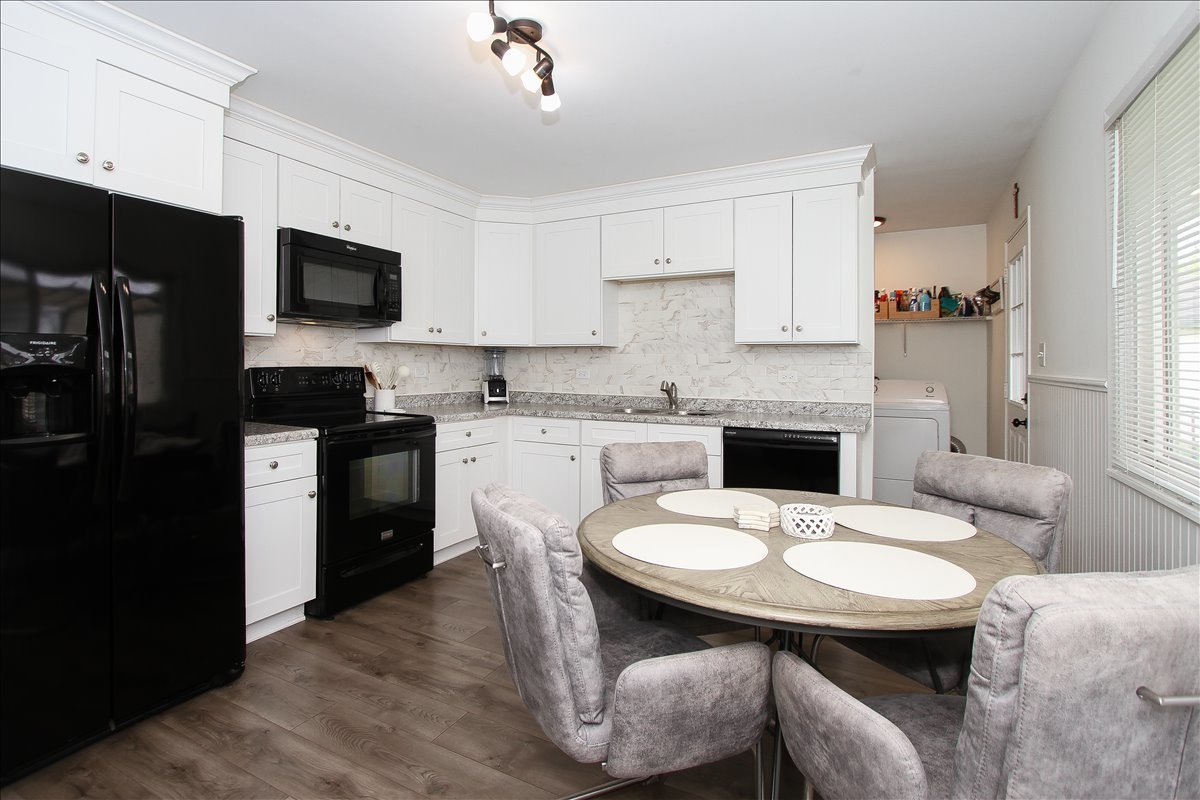 814 Oriole Drive, Streamwood, IL 60107