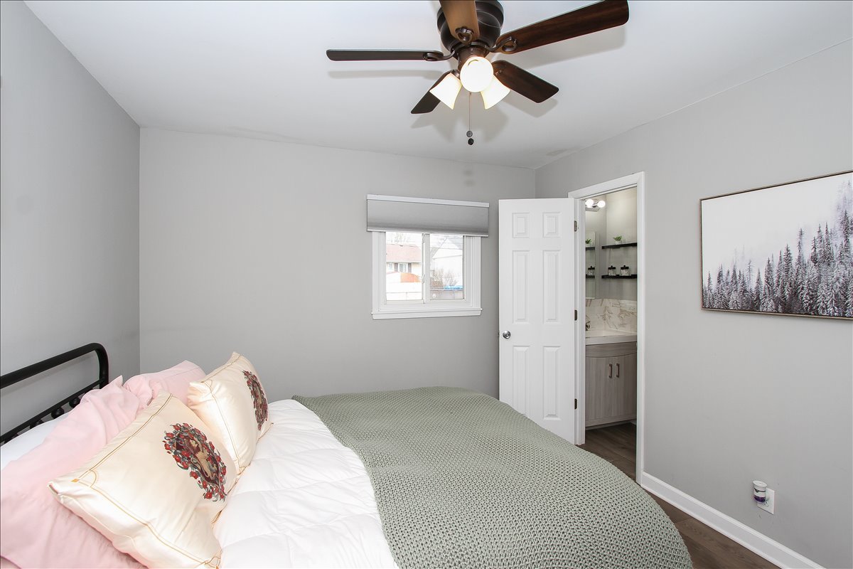 814 Oriole Drive, Streamwood, IL 60107