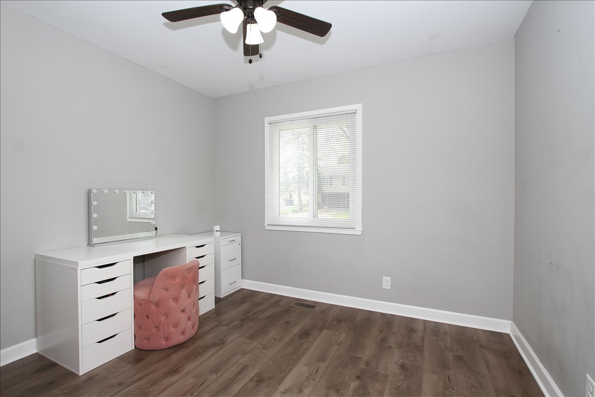 814 Oriole Drive, Streamwood, IL 60107