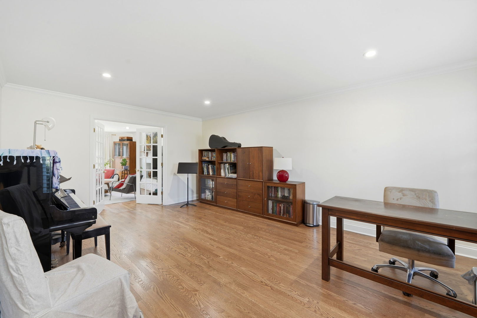 5 Middlebury Lane, Lincolnshire, IL 60069