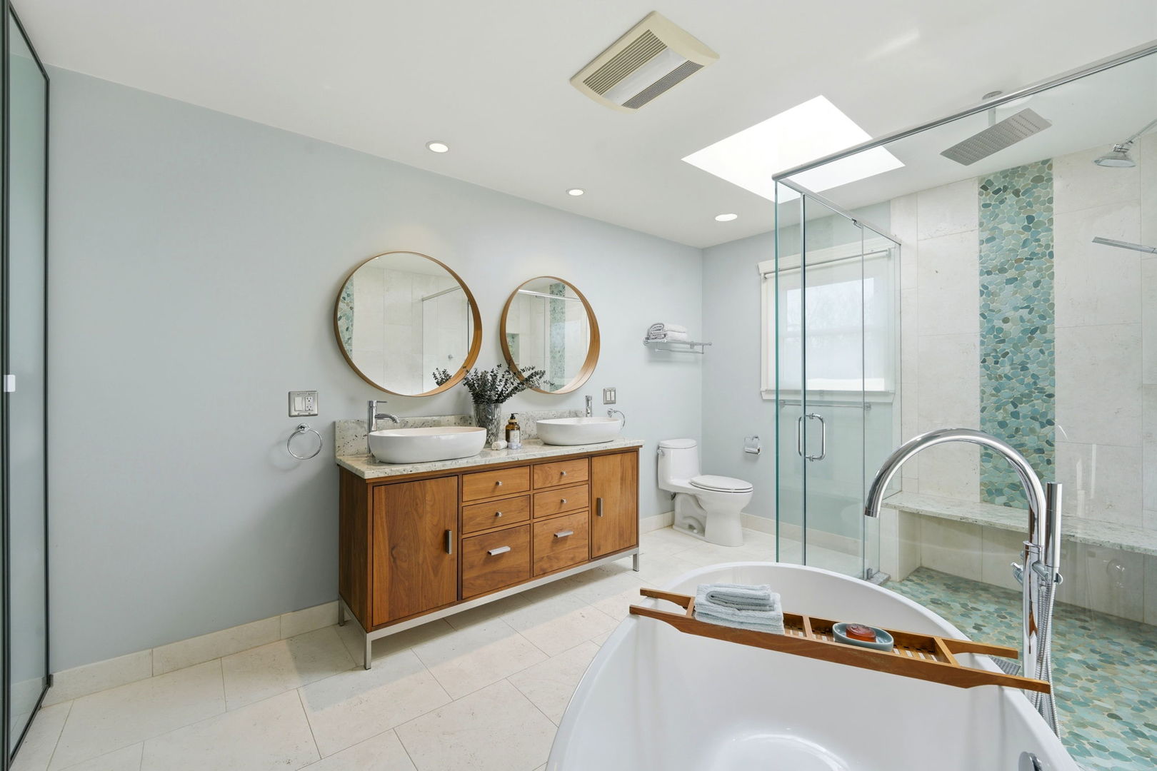 5 Middlebury Lane, Lincolnshire, IL 60069