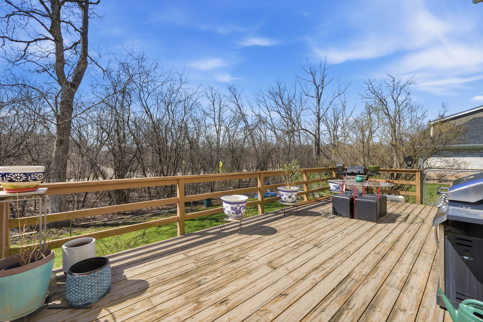 5 Middlebury Lane, Lincolnshire, IL 60069