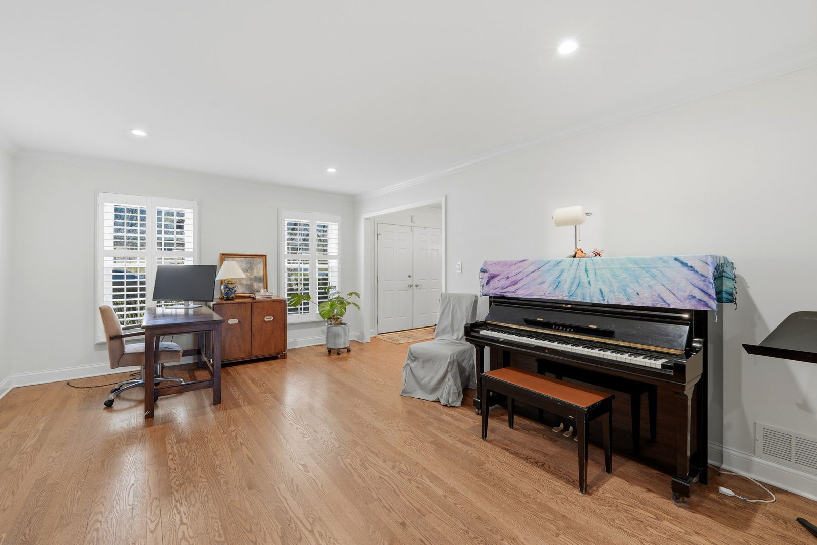 5 Middlebury Lane, Lincolnshire, IL 60069