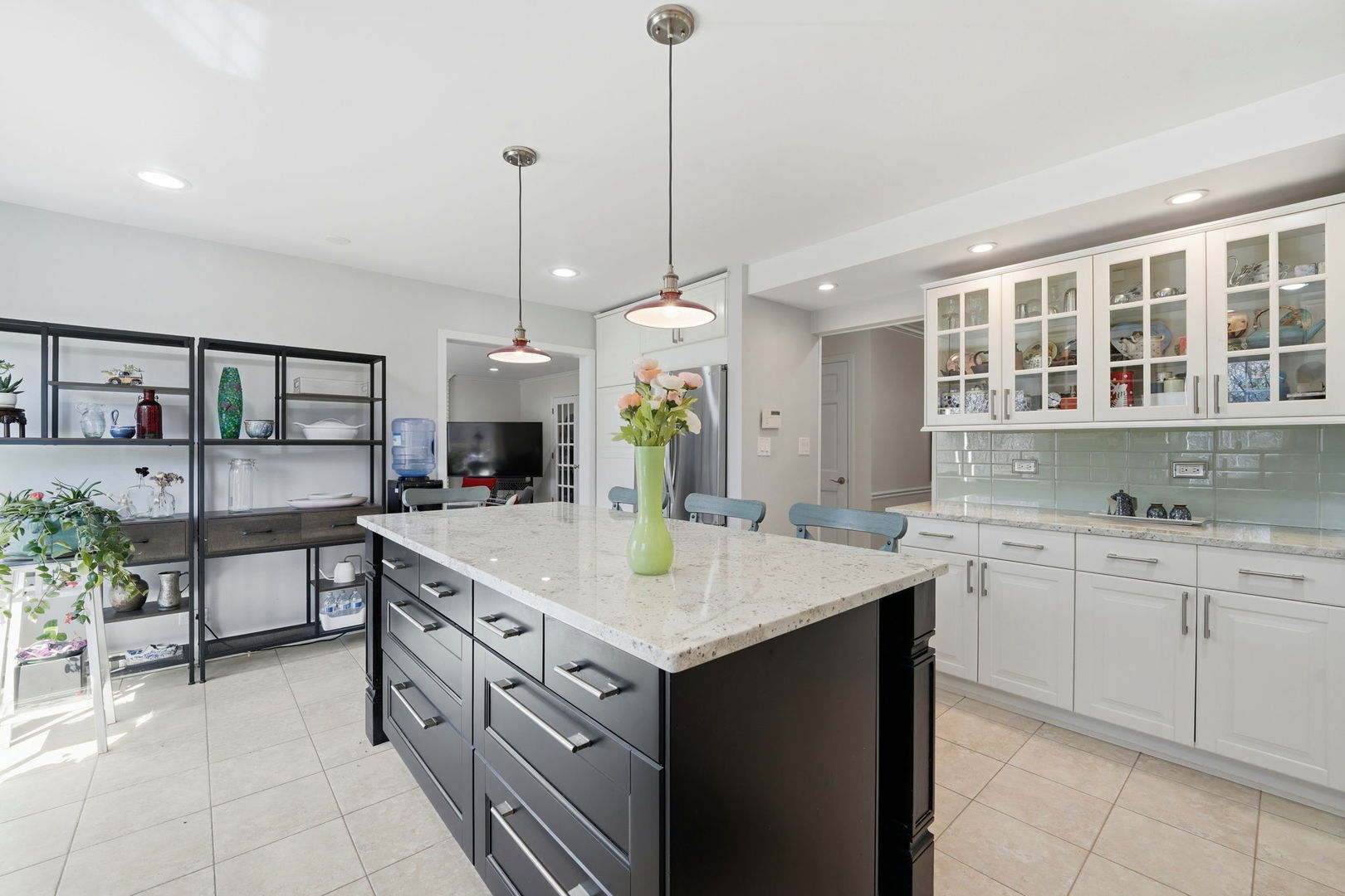 5 Middlebury Lane, Lincolnshire, IL 60069