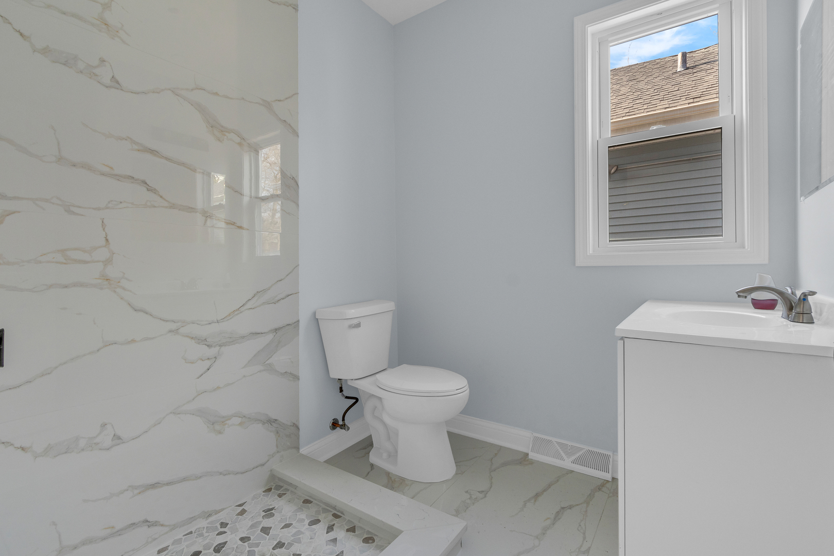 15313 Marshfield Avenue, Harvey, IL 60426