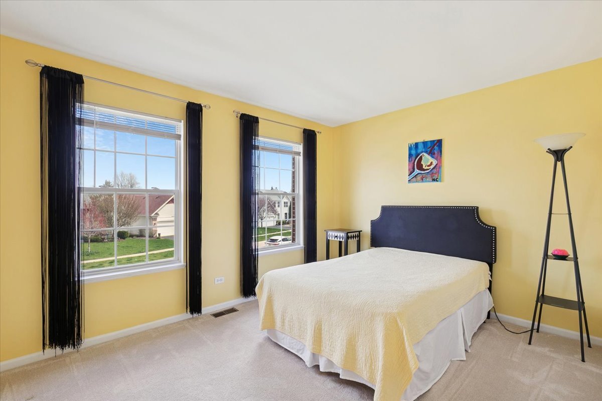 554 Charlton Court, Lake Villa, IL 60046