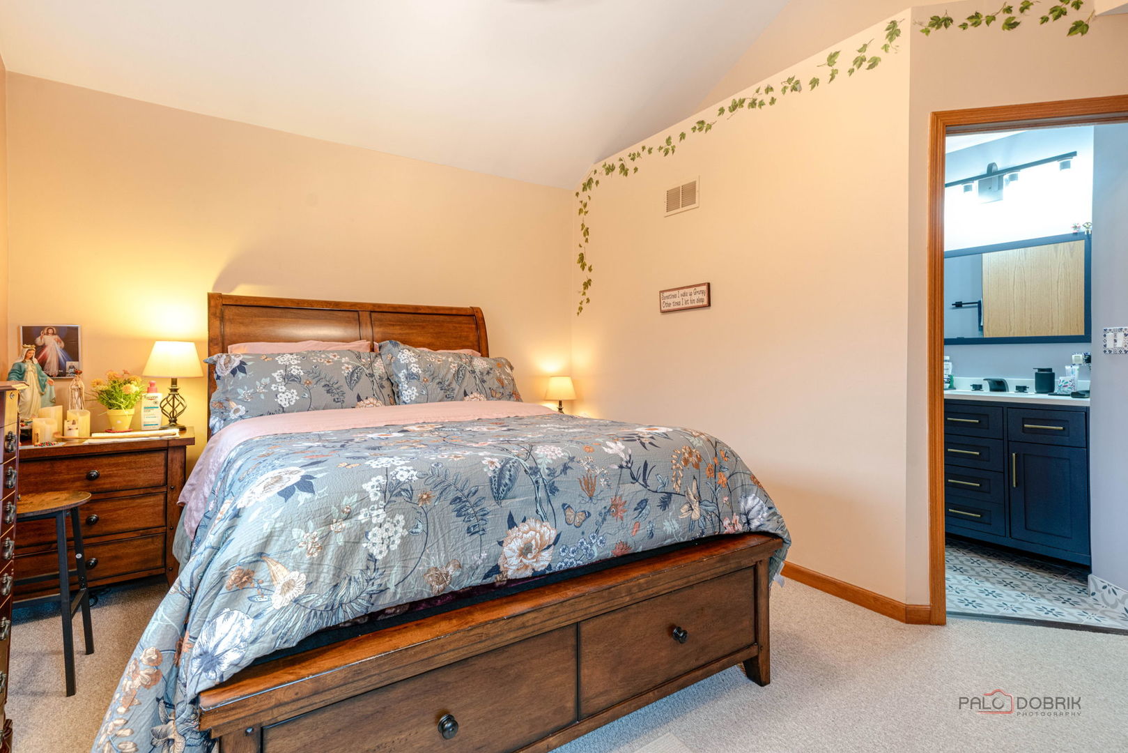 1315 Lily Court, Grayslake, IL 60030