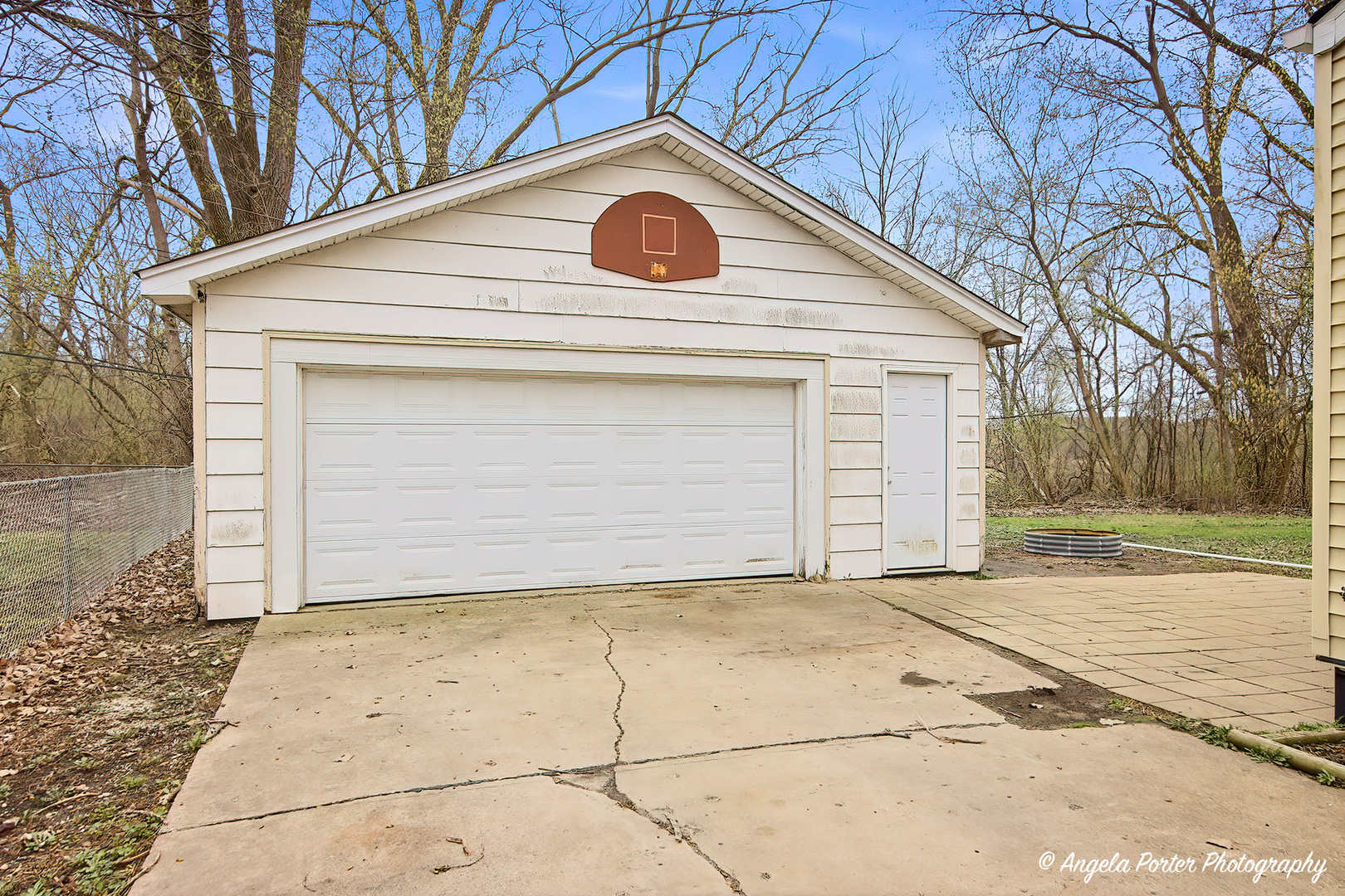 2609 N Pine Street, Waukegan, IL 60087