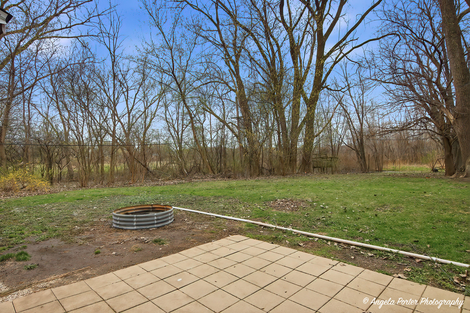 2609 N Pine Street, Waukegan, IL 60087