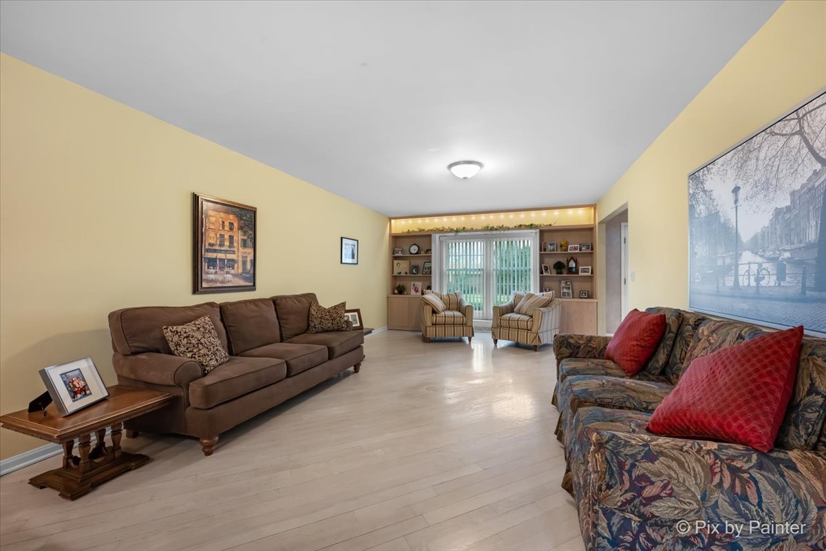 546 W Revere Lane, Palatine, IL 60067