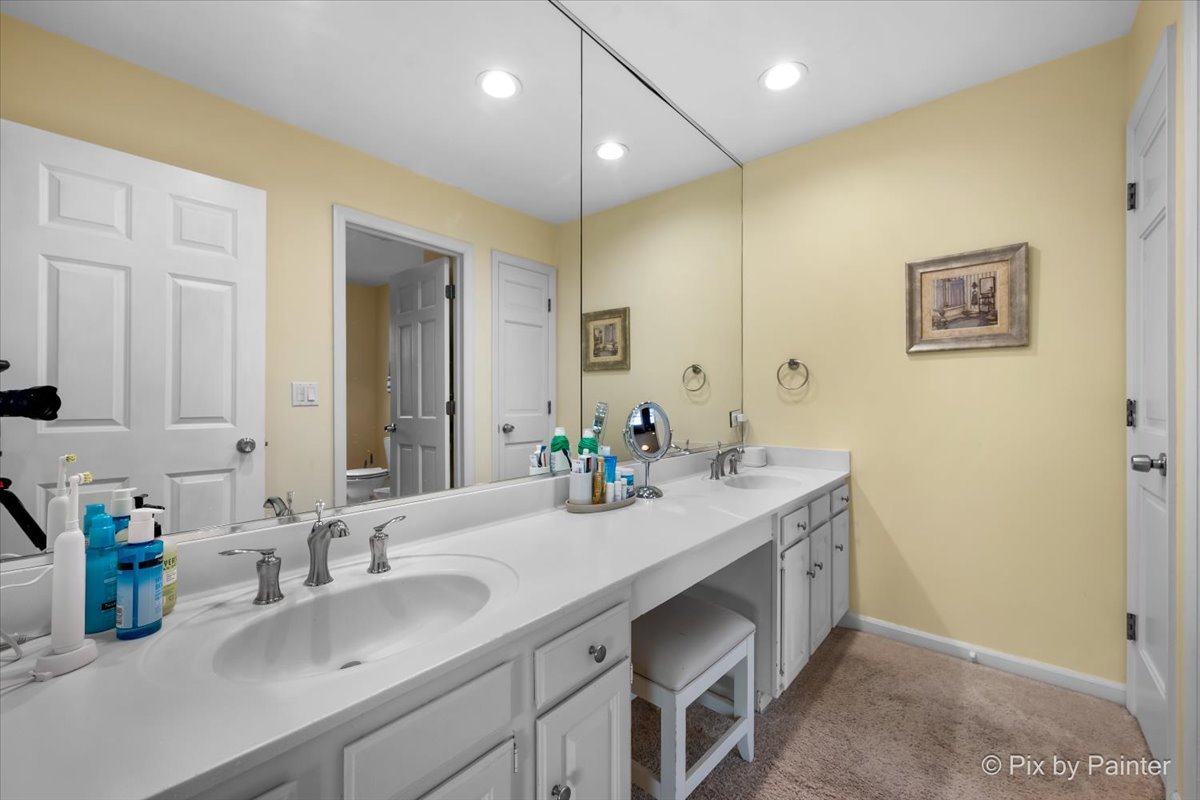 546 W Revere Lane, Palatine, IL 60067