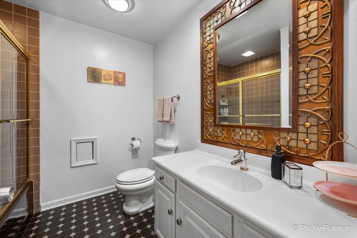 546 W Revere Lane, Palatine, IL 60067