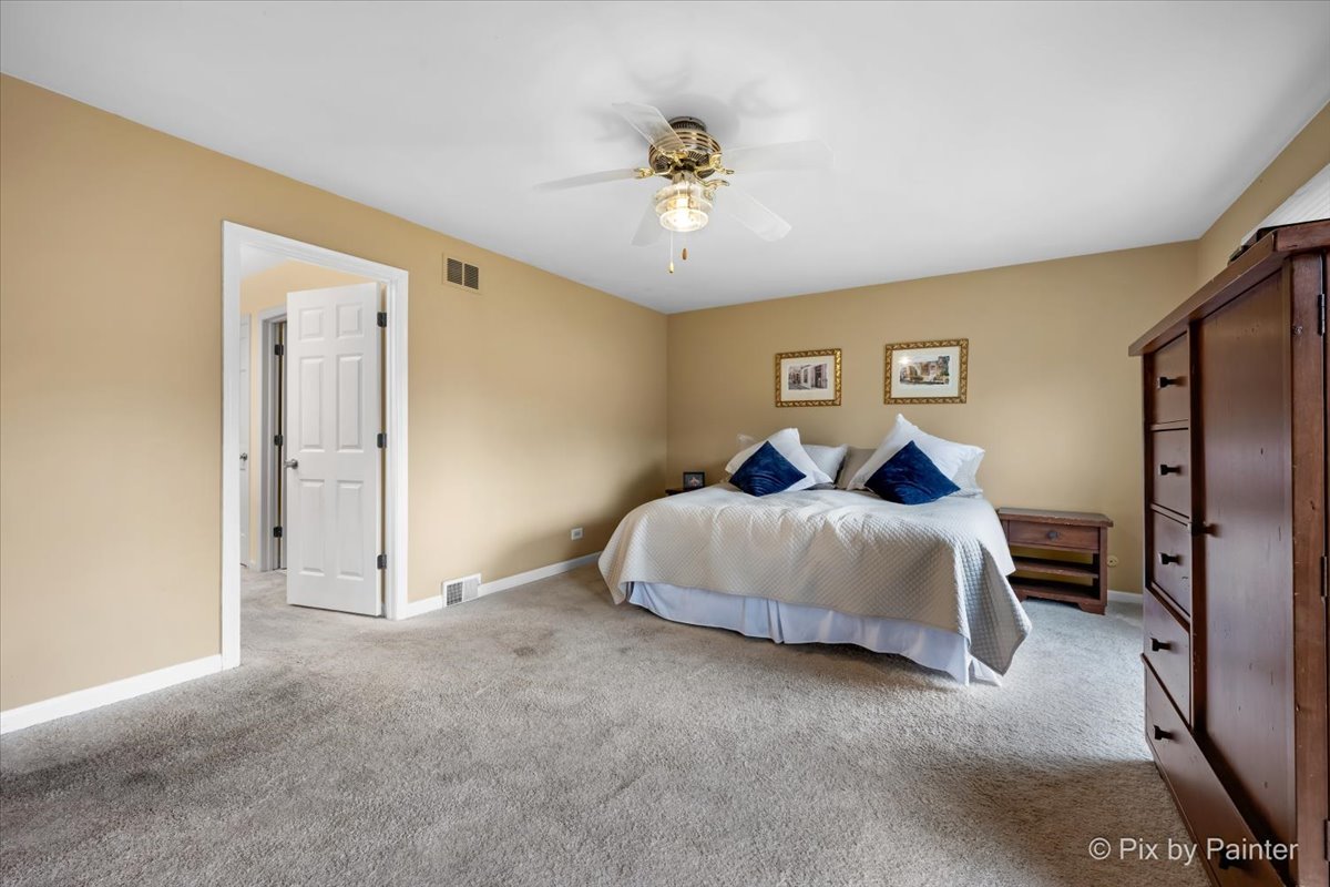 546 W Revere Lane, Palatine, IL 60067