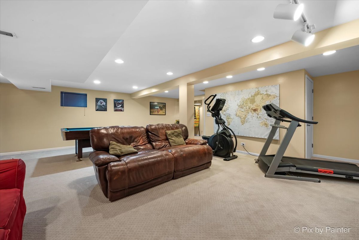 546 W Revere Lane, Palatine, IL 60067