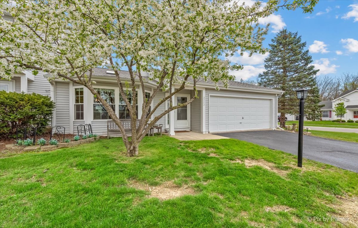 3202 Lynette Lane, Island Lake, IL 60042