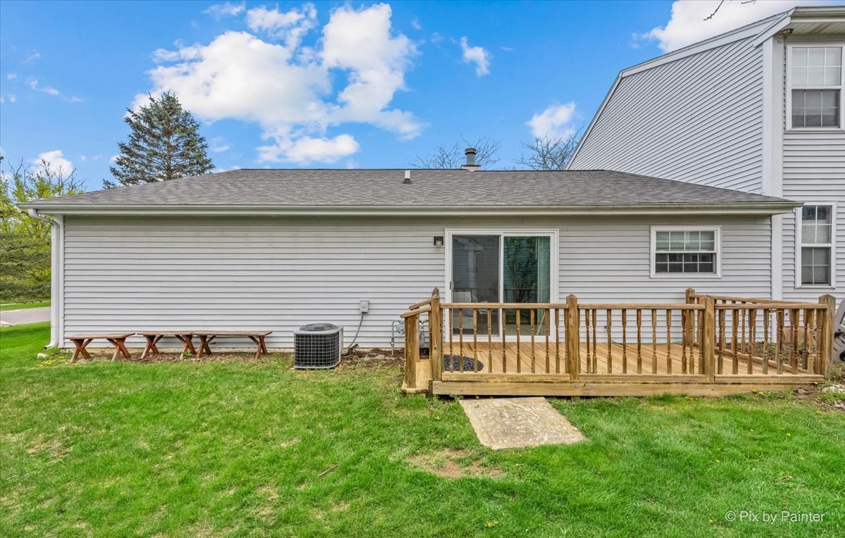 3202 Lynette Lane, Island Lake, IL 60042