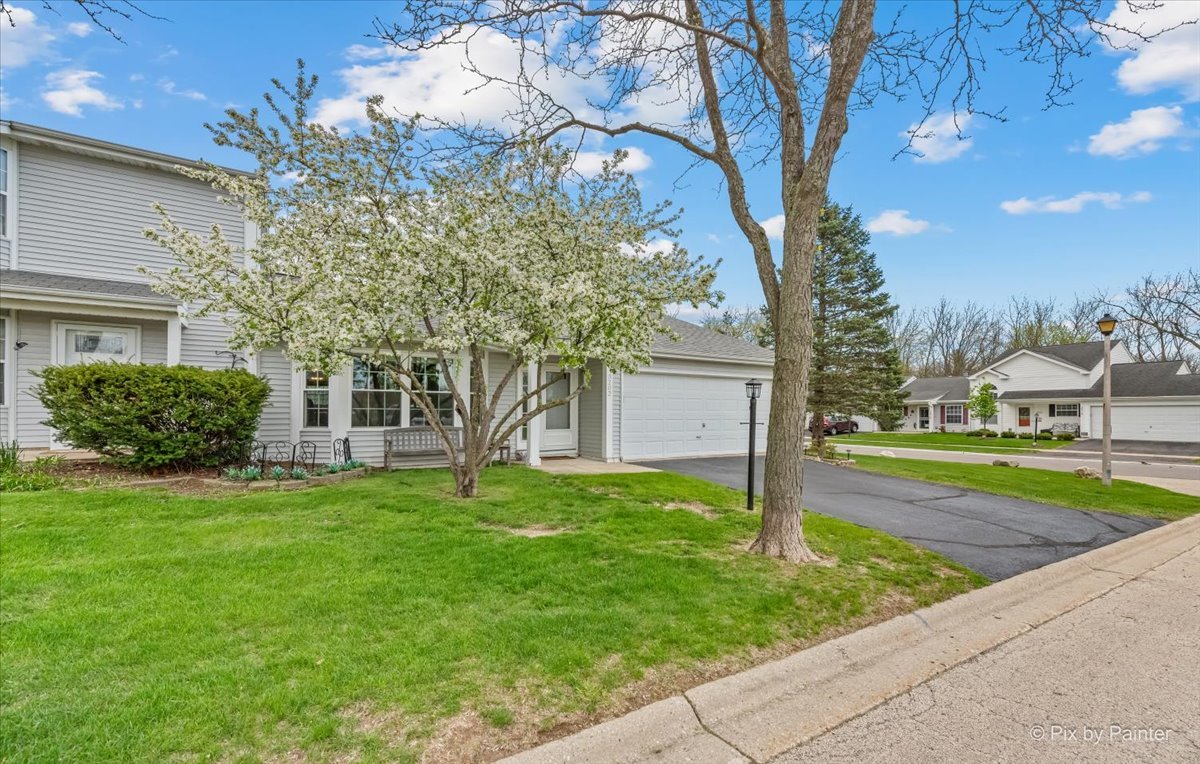 3202 Lynette Lane, Island Lake, IL 60042