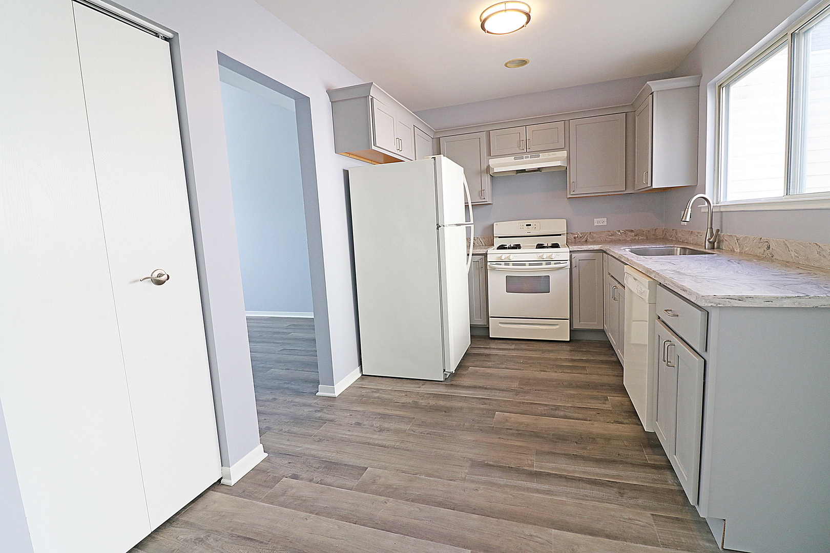 590 LeParc Circle, Buffalo Grove, IL 60089