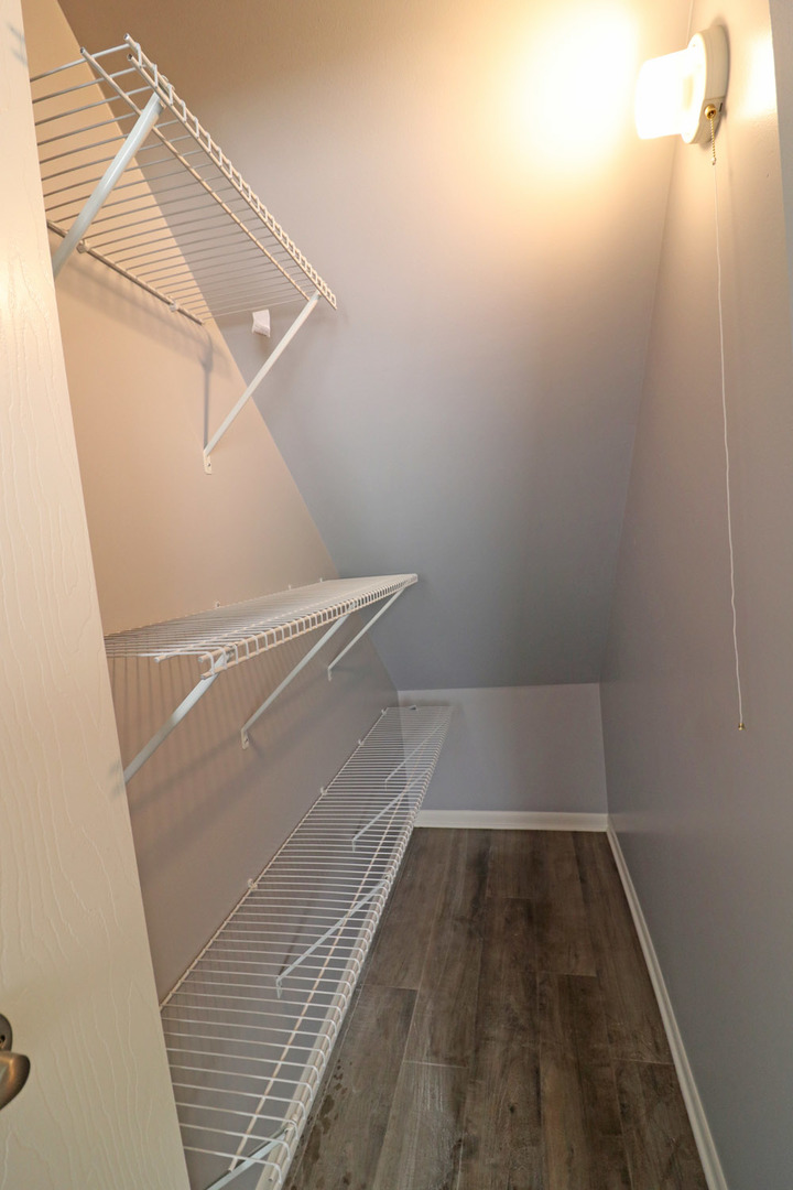 590 LeParc Circle, Buffalo Grove, IL 60089