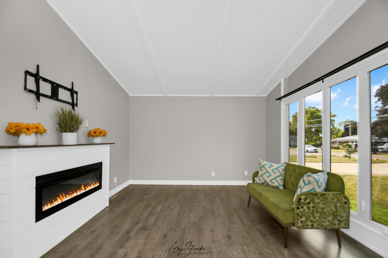 217 Sherman Avenue, Montgomery, IL 60538