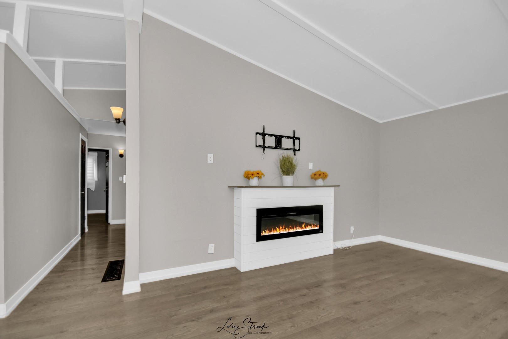 217 Sherman Avenue, Montgomery, IL 60538