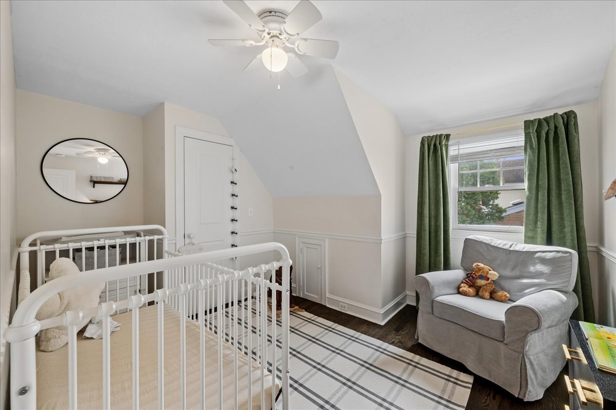 1831 Beverly Place, Highland Park, IL 60035