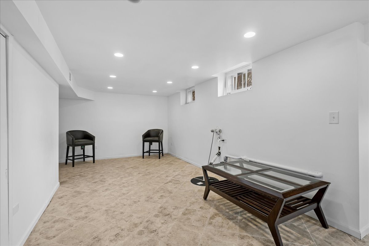 1831 Beverly Place, Highland Park, IL 60035