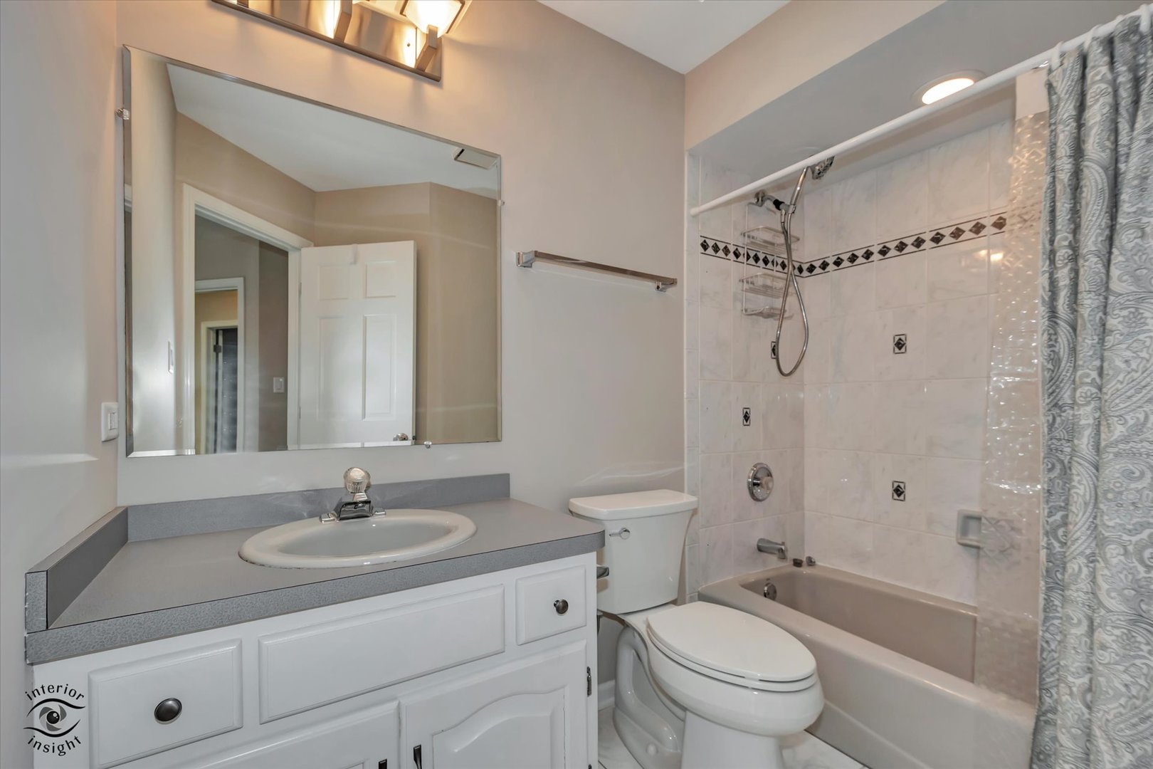 16616 Grants Trail, Orland Park, IL 60467