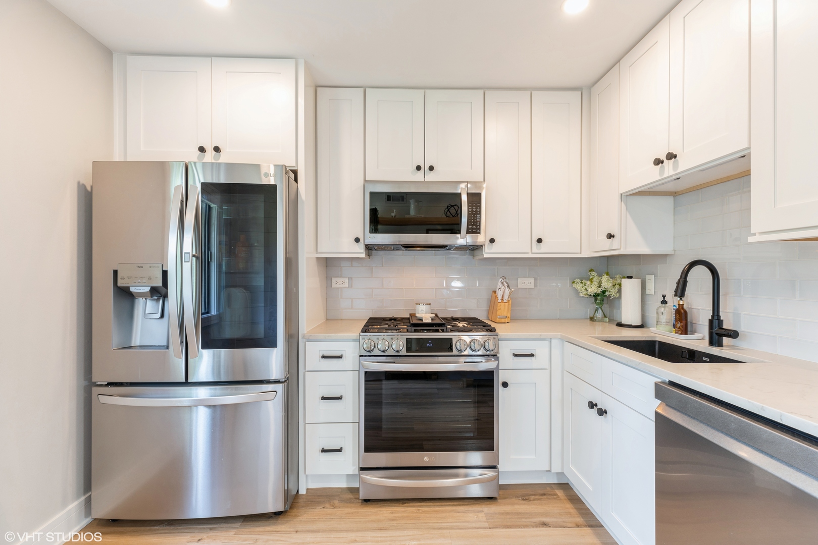 6015 LAKESIDE Place #304, Tinley Park, IL 60477