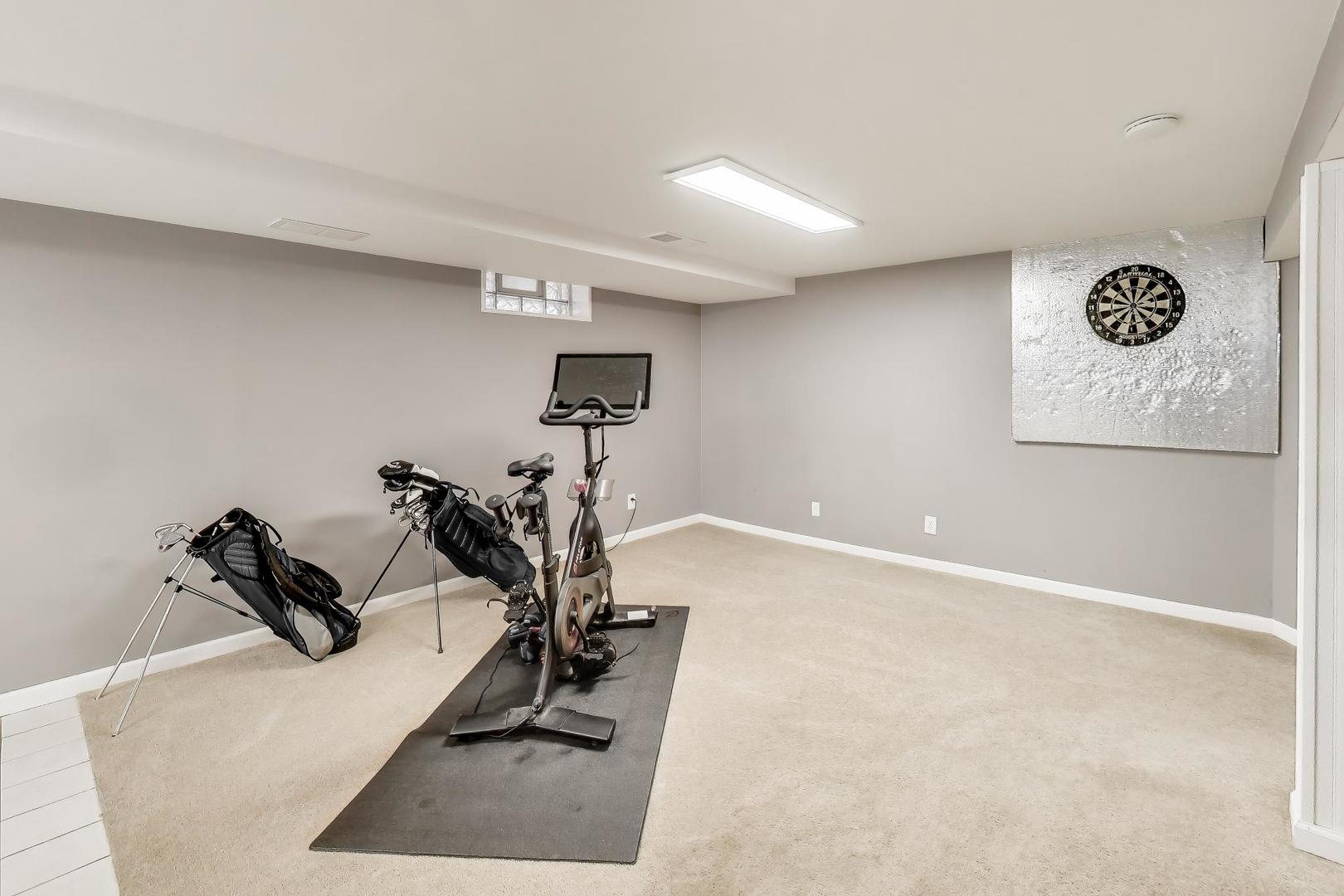 798 S Linden Avenue, Elmhurst, IL 60126