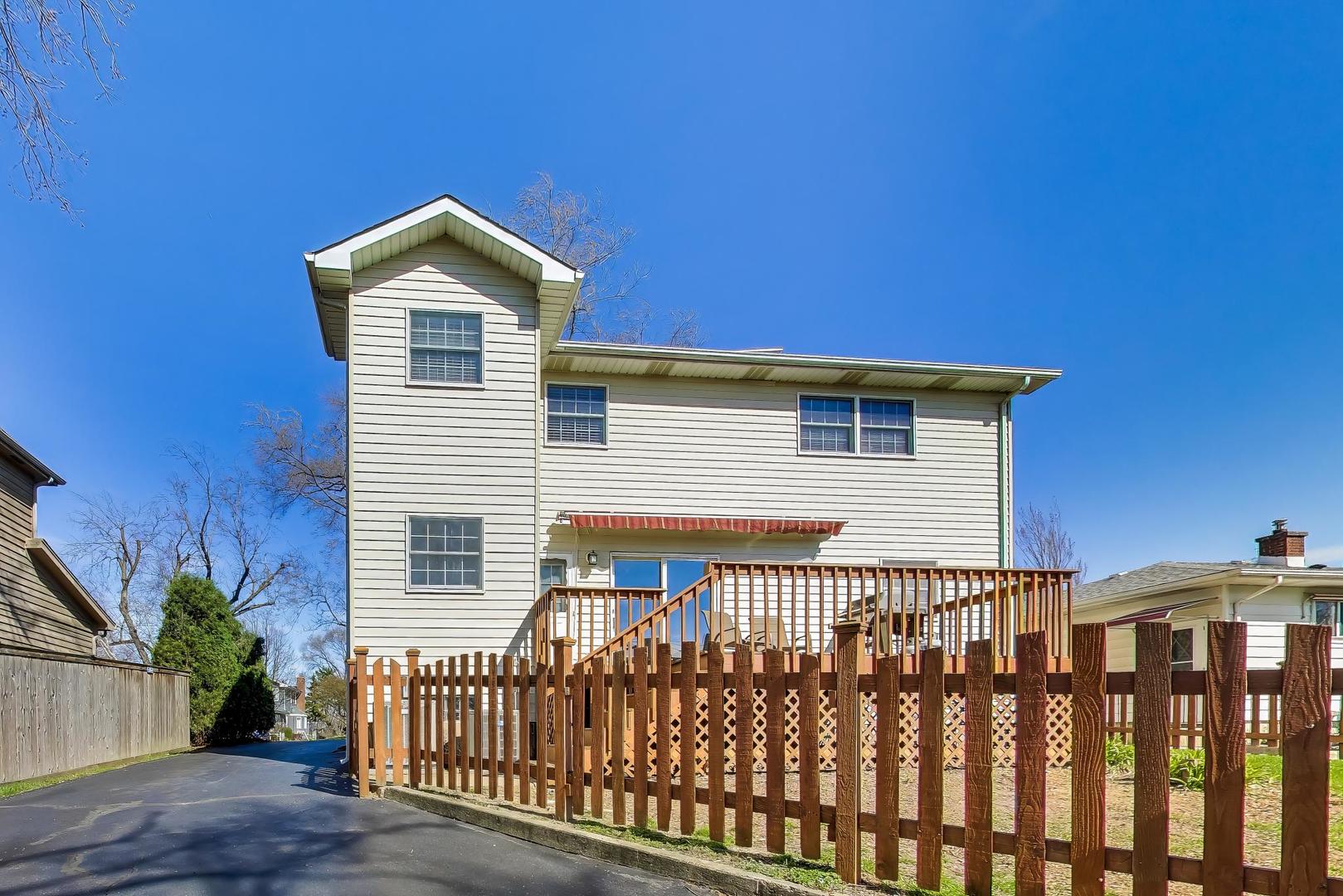 798 S Linden Avenue, Elmhurst, IL 60126