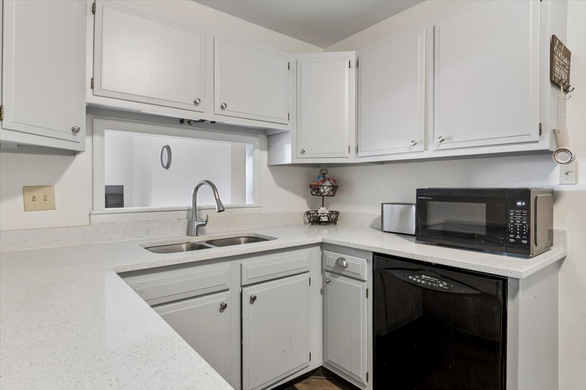 6545 Main Street #407, Downers Grove, IL 60516