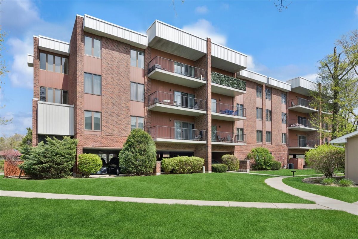 6545 Main Street #407, Downers Grove, IL 60516