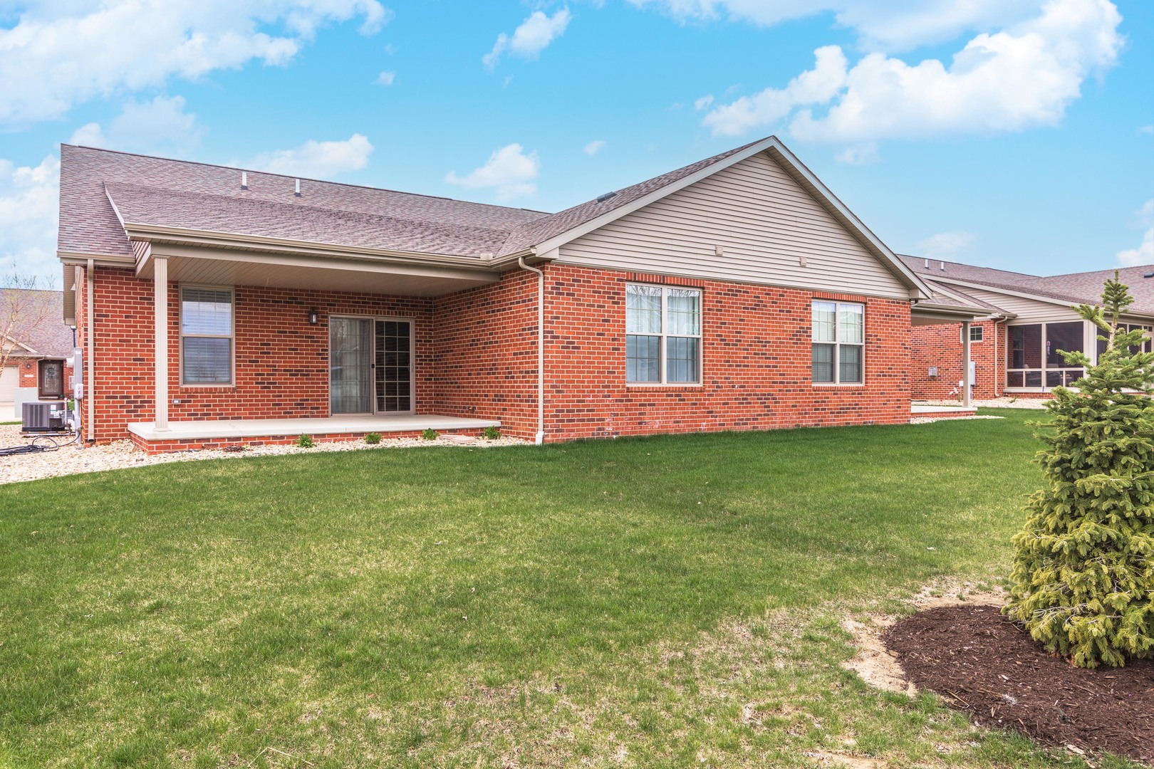 1404 Monterey Pine Drive, Normal, IL 61761