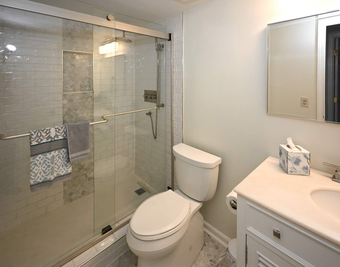 274 Greensboro Court #5, Elk Grove Village, IL 60007