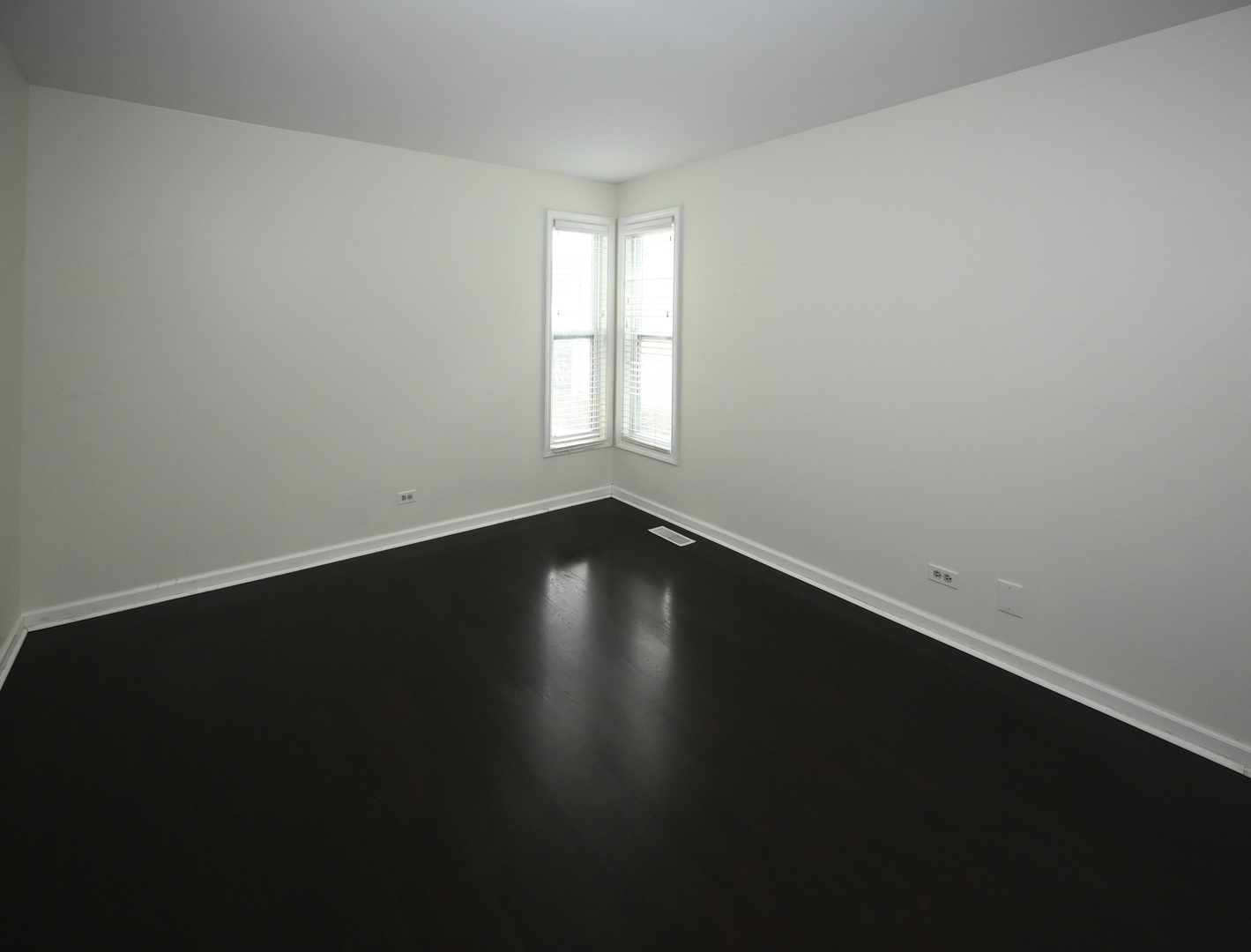 274 Greensboro Court #5, Elk Grove Village, IL 60007