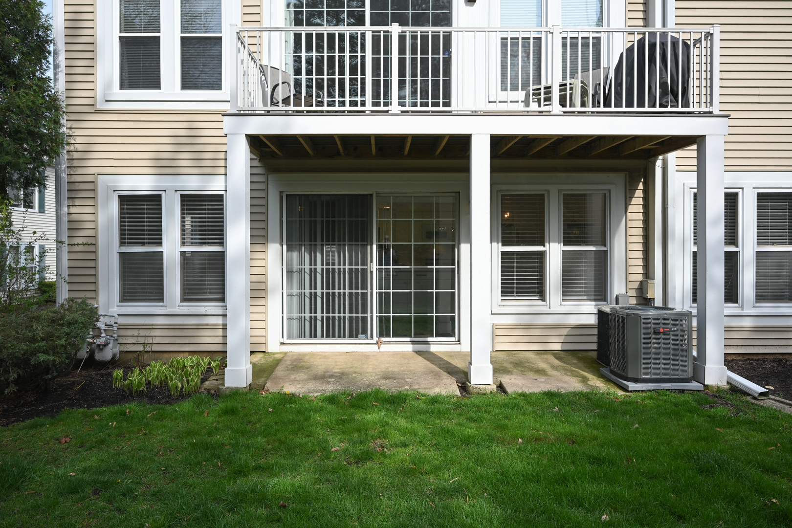 274 Greensboro Court #5, Elk Grove Village, IL 60007