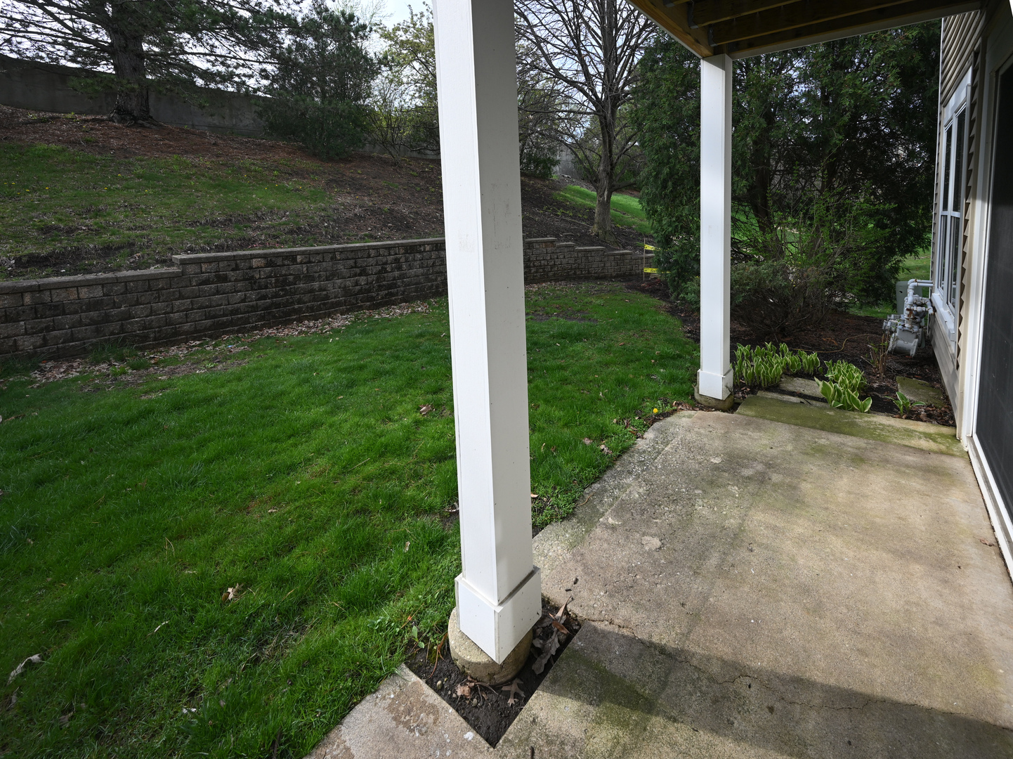 274 Greensboro Court #5, Elk Grove Village, IL 60007