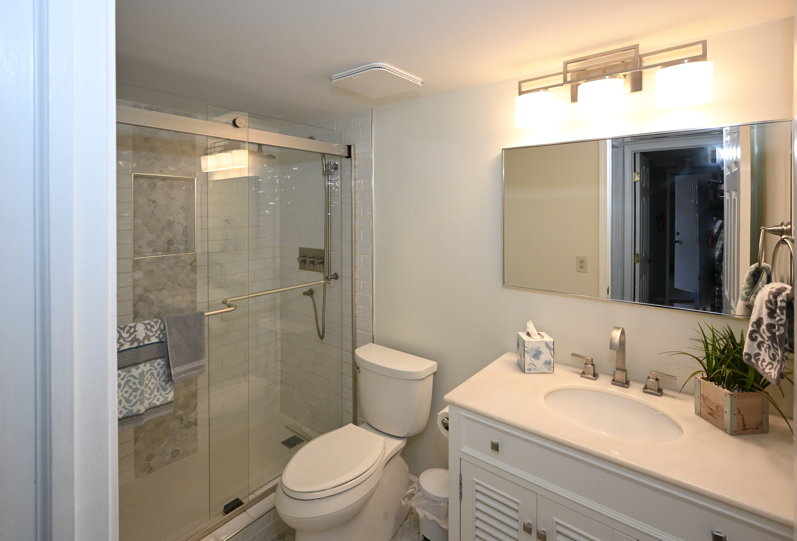 274 Greensboro Court #5, Elk Grove Village, IL 60007