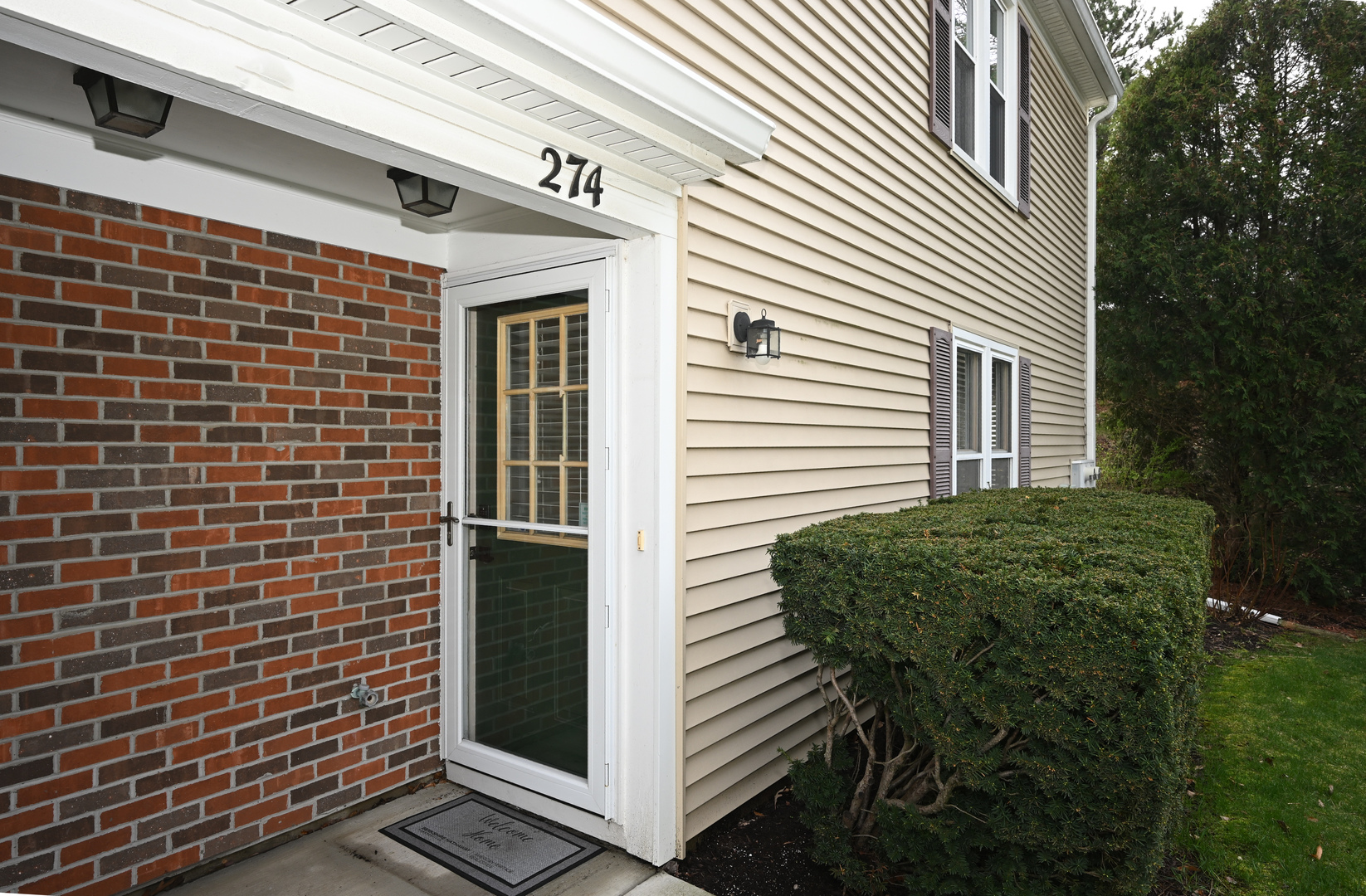 274 Greensboro Court #5, Elk Grove Village, IL 60007