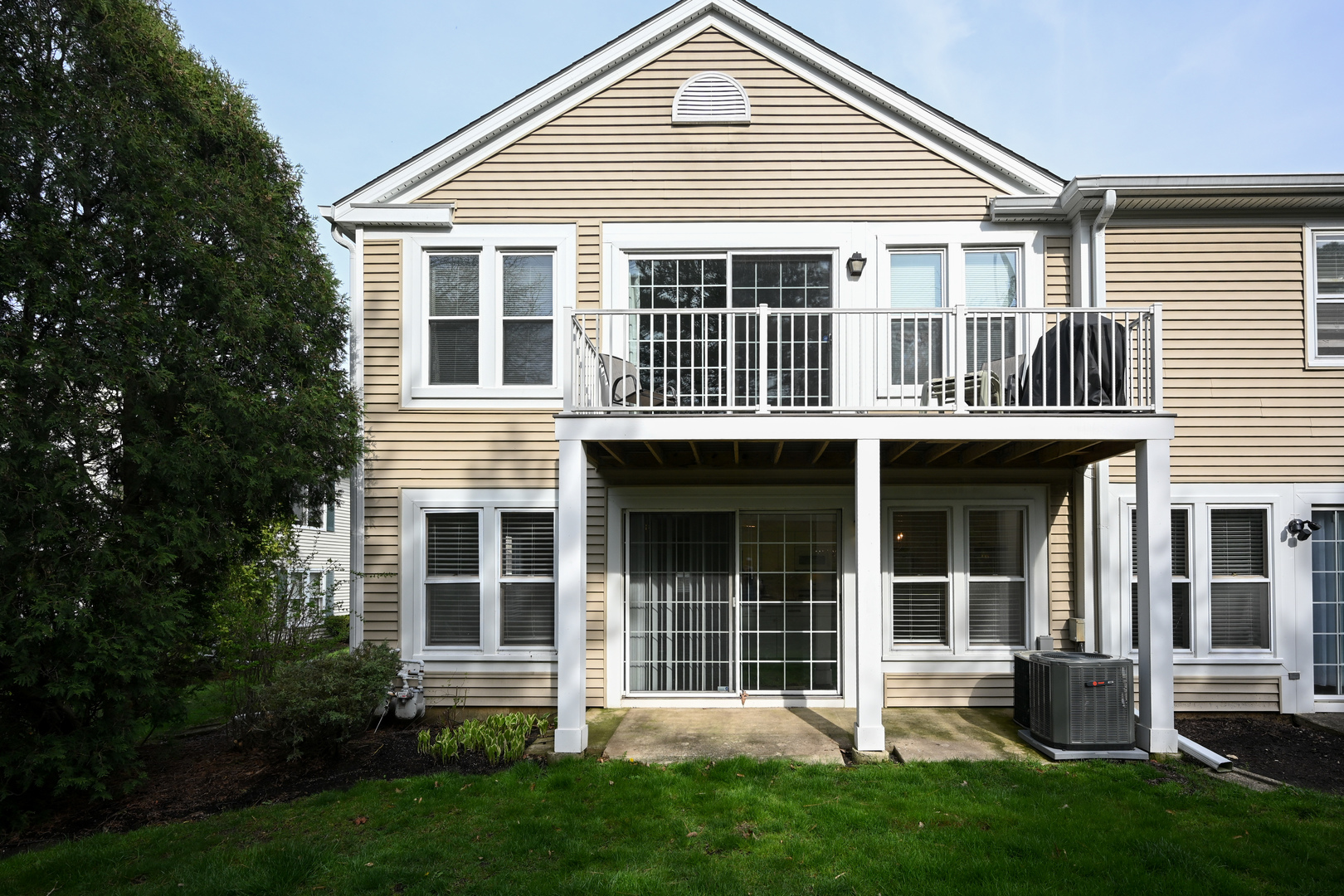 274 Greensboro Court #5, Elk Grove Village, IL 60007