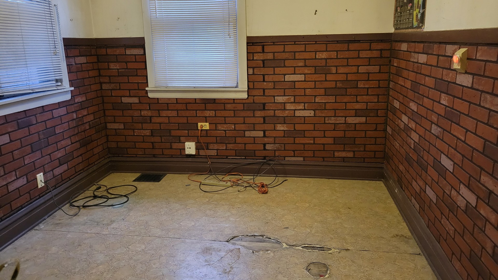 6131 S Honore Street, Chicago, IL 60636