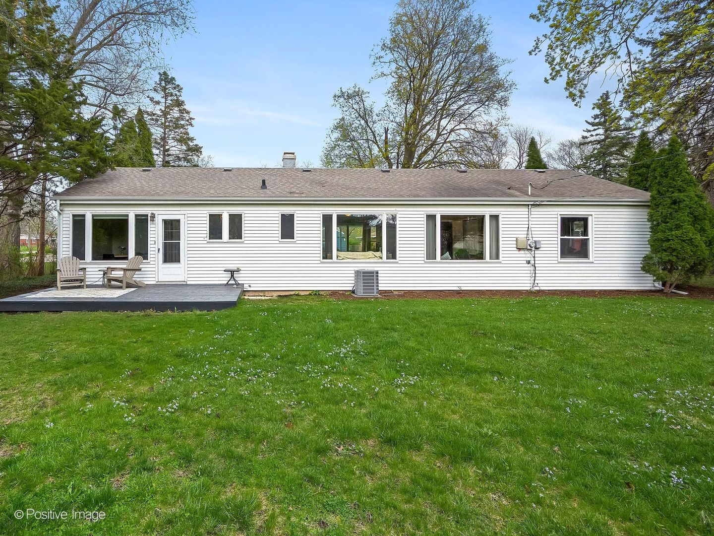 407 10th Court, St. Charles, IL 60174