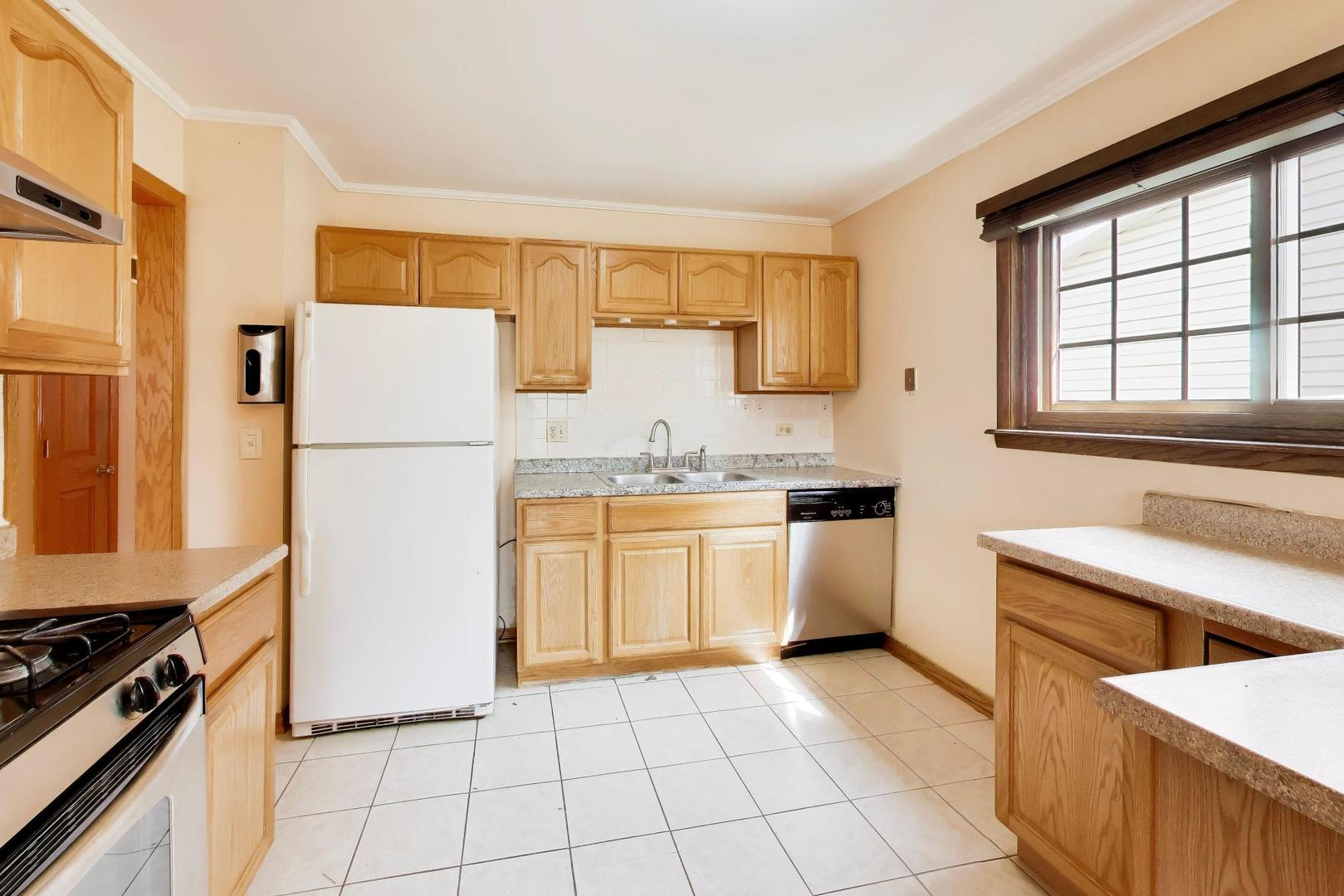 1101 Hunter Street, Lombard, IL 60148