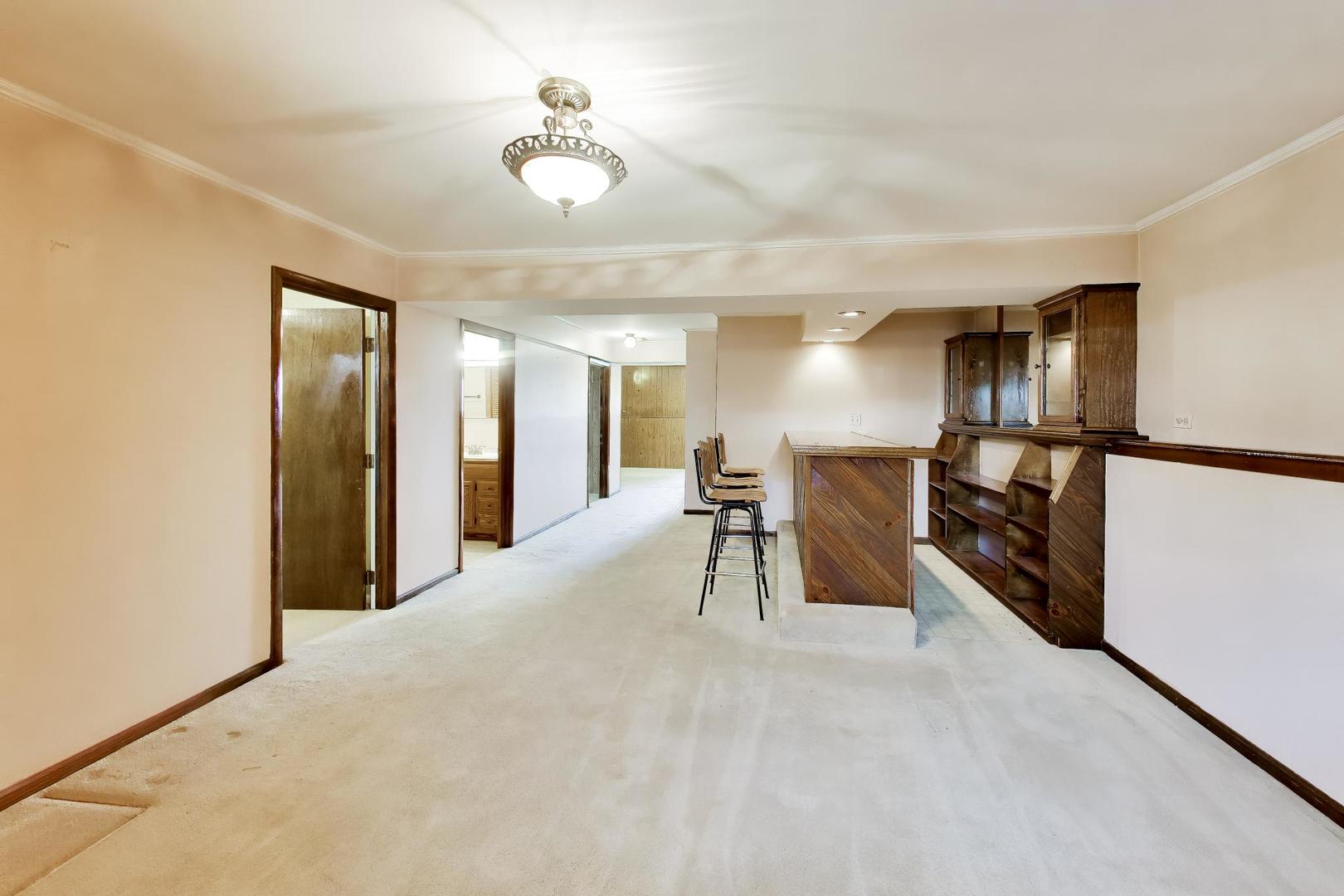 1101 Hunter Street, Lombard, IL 60148