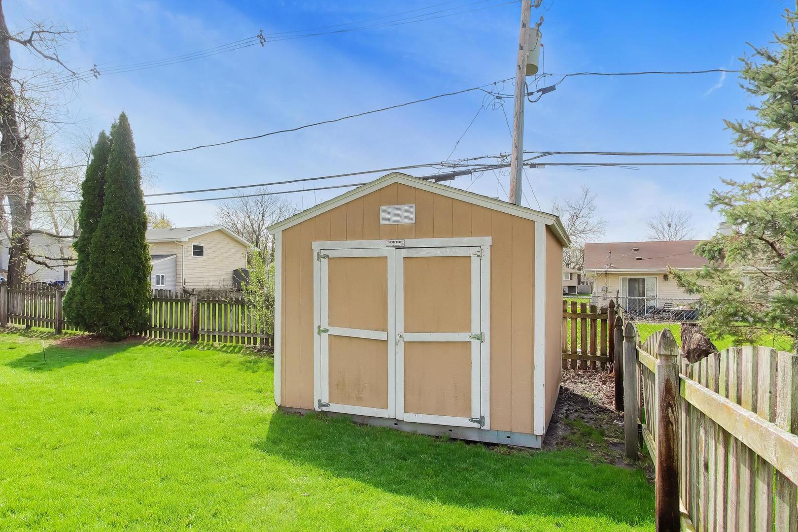 1101 Hunter Street, Lombard, IL 60148