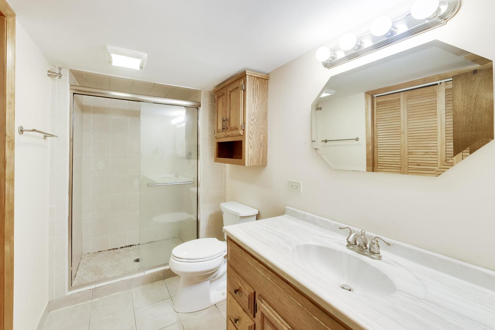 1101 Hunter Street, Lombard, IL 60148