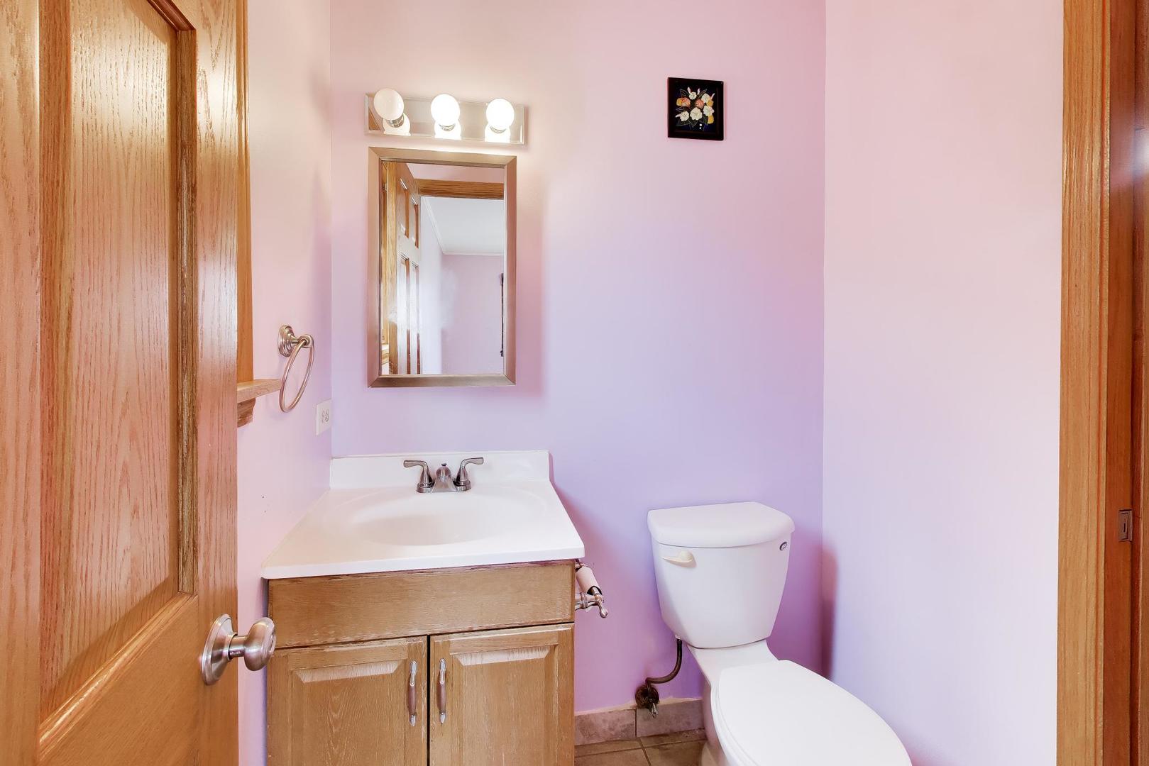 1101 Hunter Street, Lombard, IL 60148